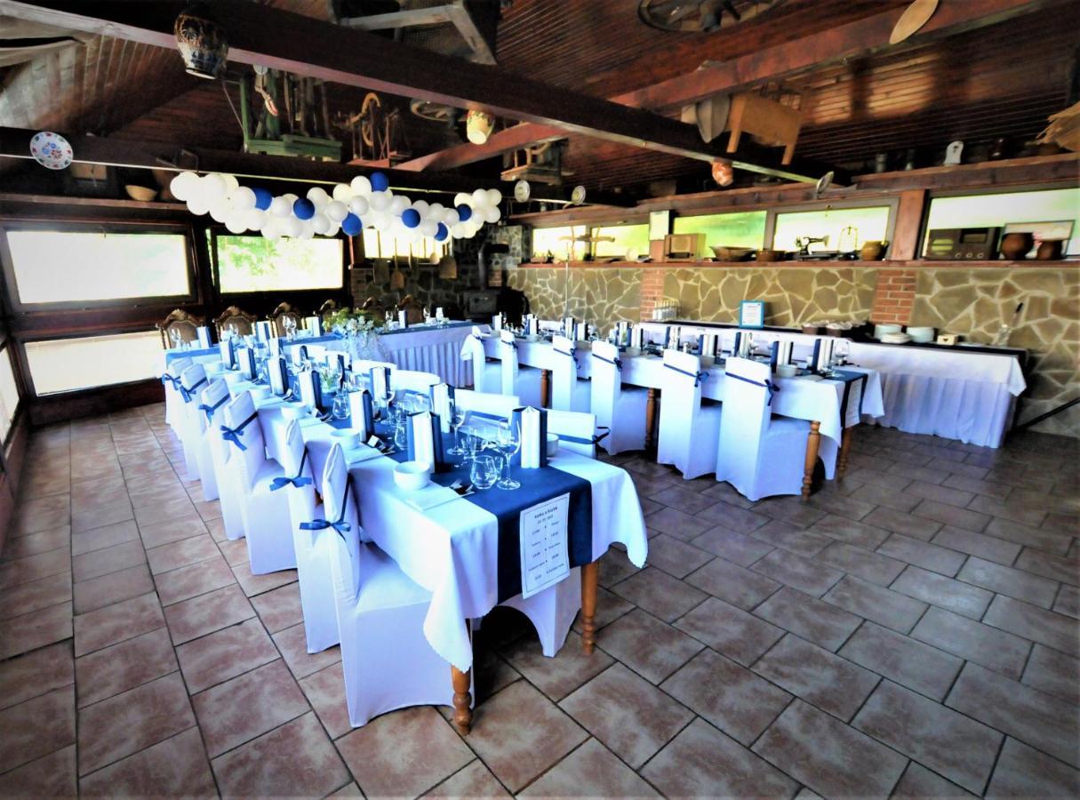 Restauracia Penzion Na Mlyne Stará Turá Dış mekan fotoğraf
