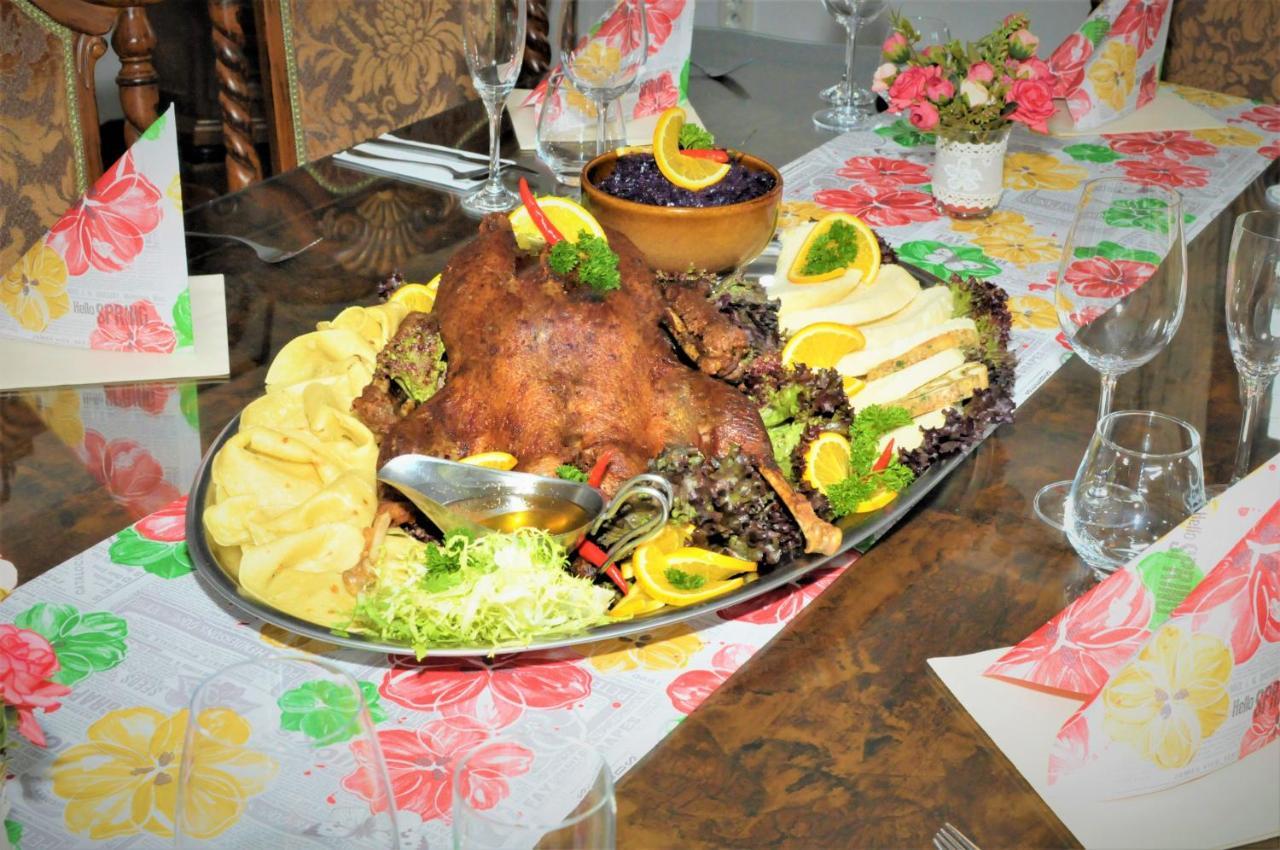 Restauracia Penzion Na Mlyne Stará Turá Dış mekan fotoğraf